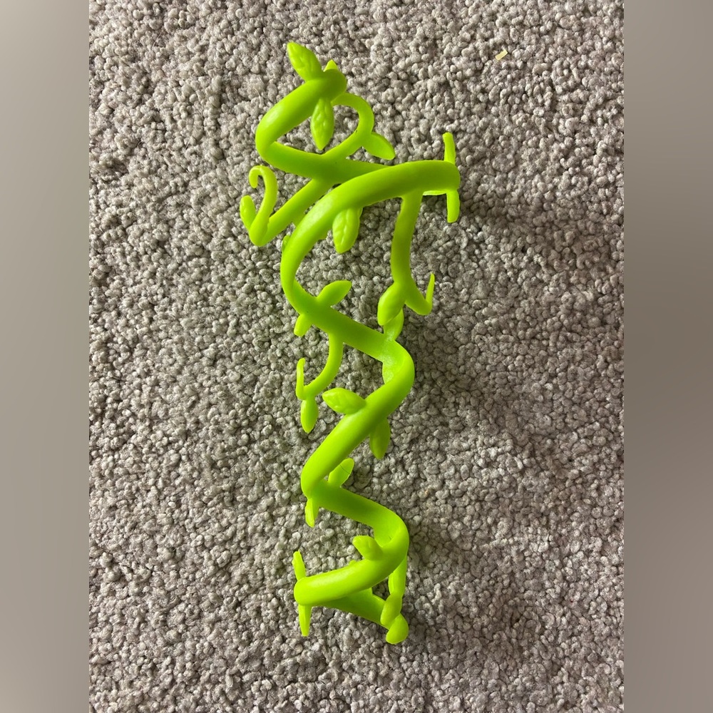 Monster High 28" Voltageous Ghoul Friend ONE GREEN VINE LEG WRAP Replacement